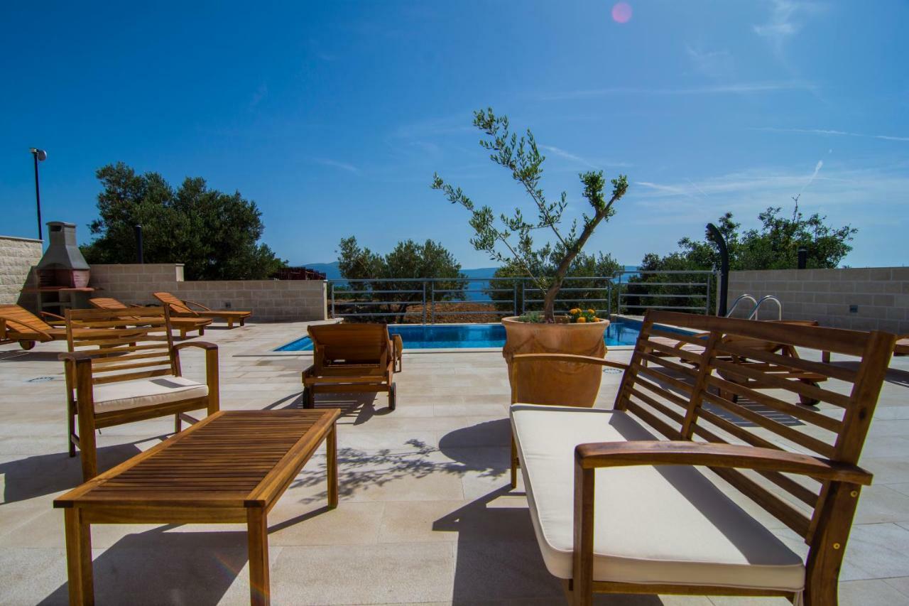 בול Villa Nikola - Pool Side Apartments מראה חיצוני תמונה